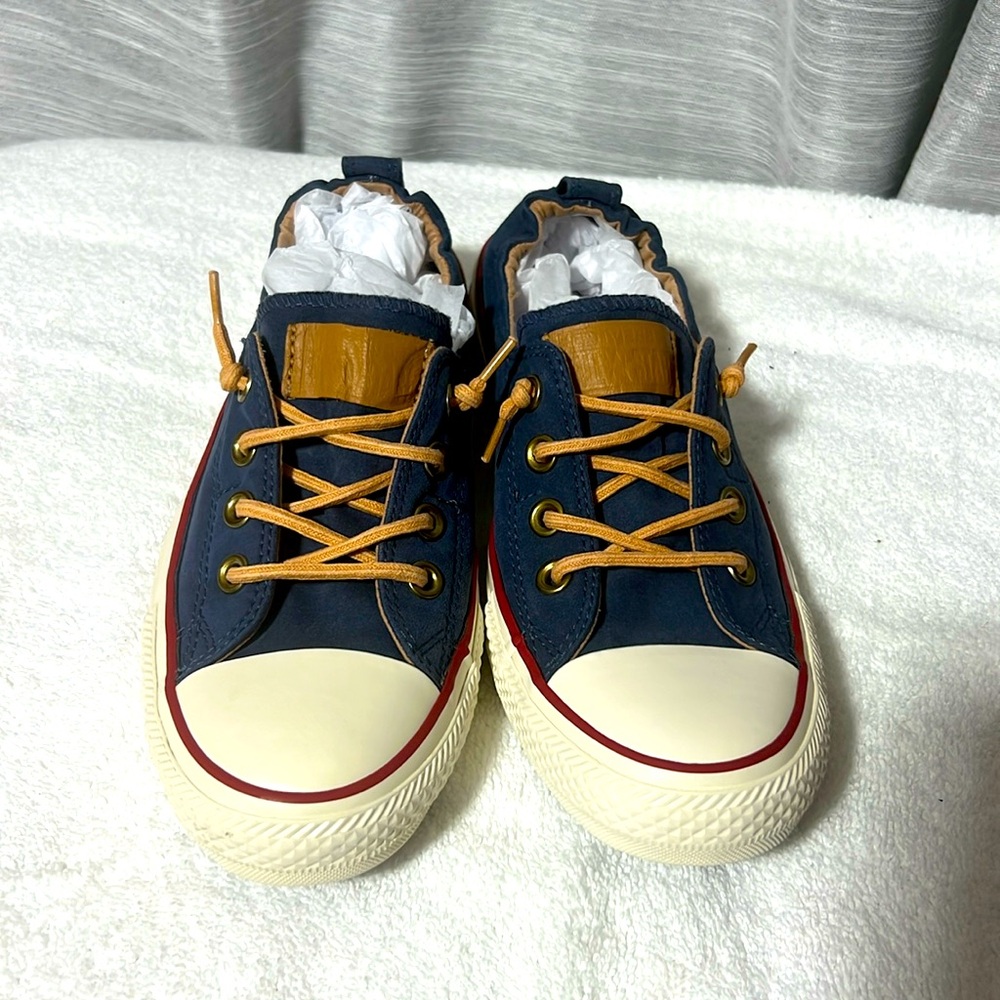 Converse All⭐️Star Chuck Taylor’s EUC